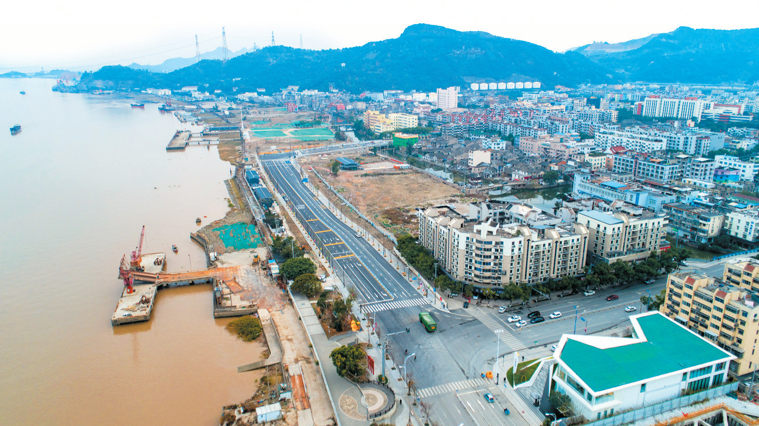 龙湾:瓯江路向东迈进
