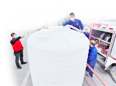 乐清:双休不停歇 保供送水忙 末端片区用水难有望缓解