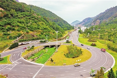 乐柳线(乐白路)获评“2020年省级绿化美化精品道路”