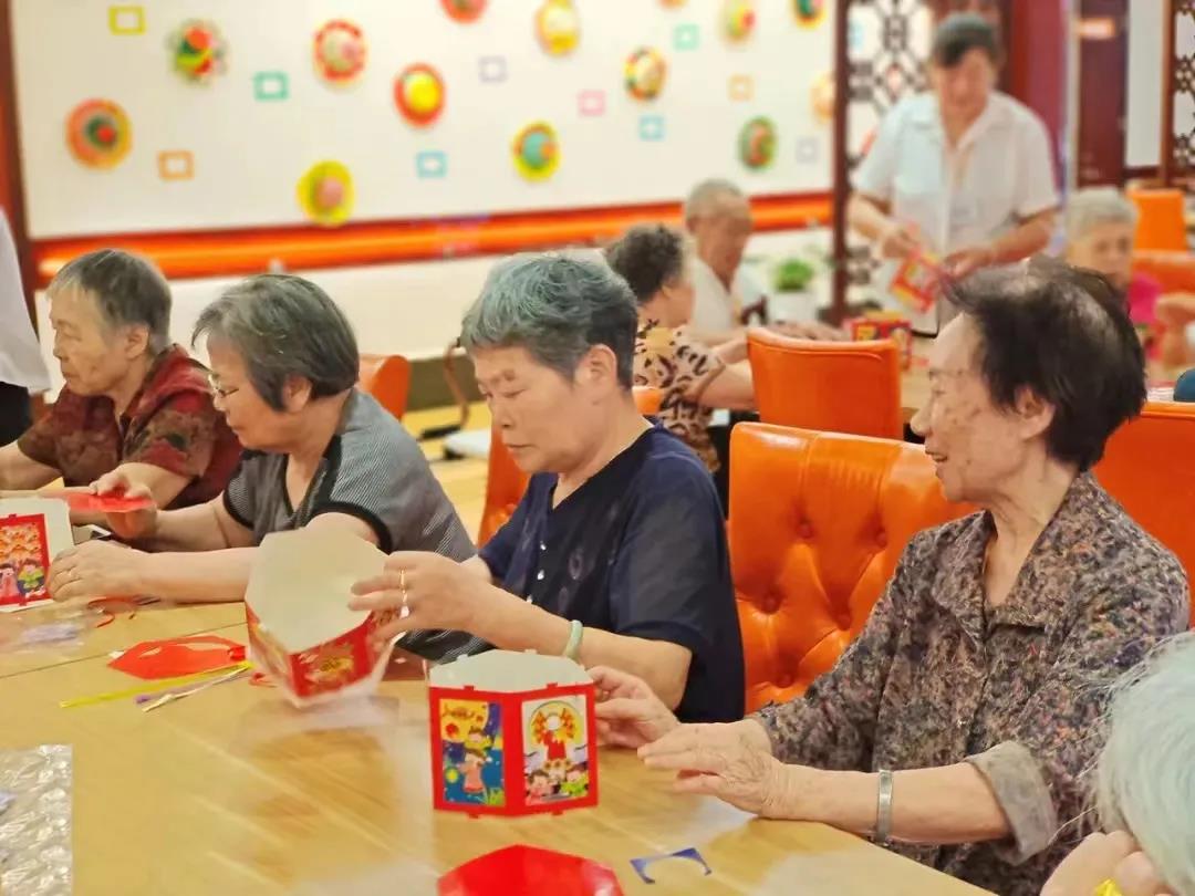 红景天排行榜_喜报!“红景天”上榜浙江省优质(示范)老年学堂!
