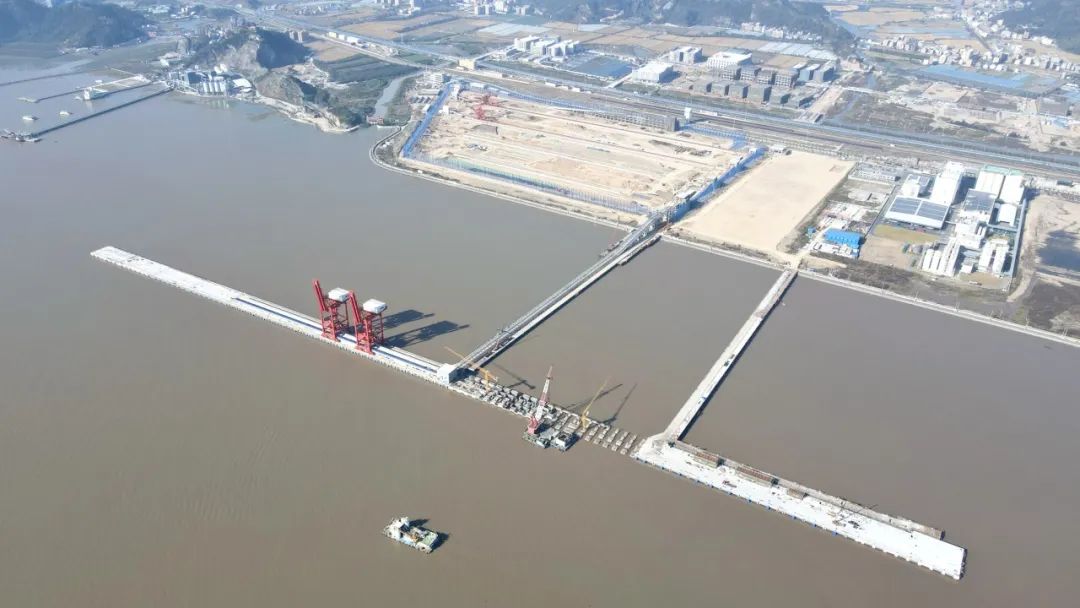 乐清湾C区两大泊位水工主体完工 赋能强港“金南翼”建设